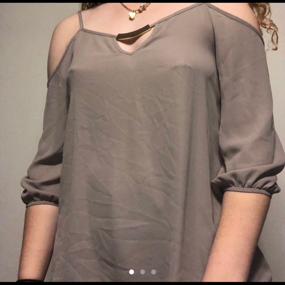 Gray open-shoulder blouse with gold strip